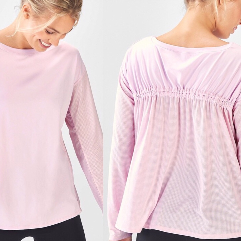 Fabletics NWT Cashel Cinched Back Top